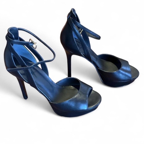 Guess Black Platform Heels - Picture 4 of 4